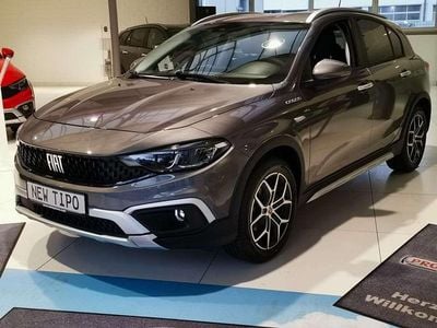 Gebraucht Fiat Tipo Cross 131 PS (96 kW) 2023 Colosseo grau Limousine