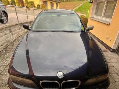 BMW 525