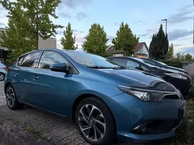 Gebraucht Toyota Auris Comfort 116 PS (85 kW) 2015 Blau Limousine