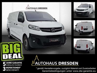 Jade weiss Gebraucht 2022 Opel Vivaro Van / Kleinbus | 19.790 € (Guter Preis)