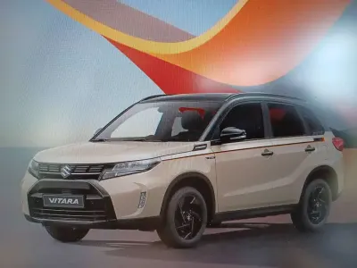 Neu Suzuki Vitara Comfort+ 110 PS (80 kW) 2026 Savanna/black met SUV