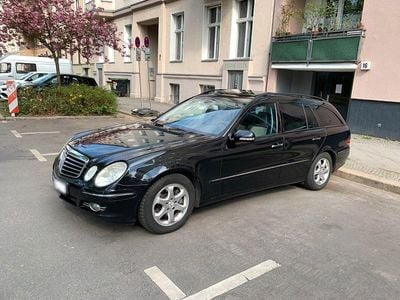 Usata Mercedes E320 Avantgarde 224 CV (164 kW) 2008 Nero Station wagon
