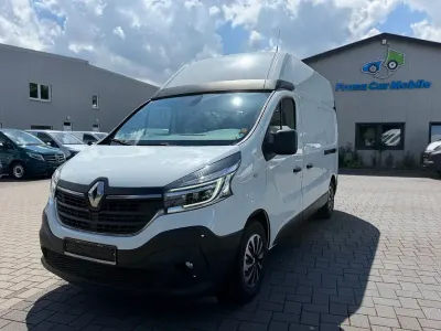 Gebraucht Renault Trafic Komfort 145 PS (106 kW) 2020 Weiß Van / Kleinbus