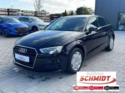 Gebraucht Audi A3 Comfort 150 PS (110 kW) 2020 Brillantschwarz Limousine