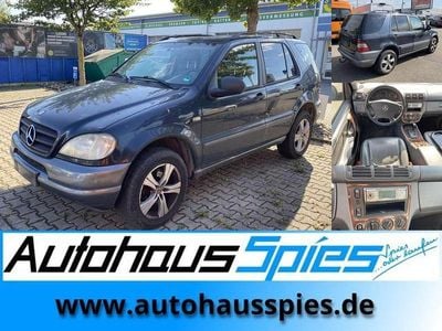 Mercedes ML320