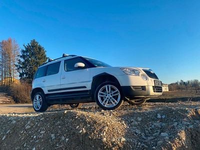 Gebraucht Skoda Yeti 140 PS (102 kW) 2010 Weiß SUV