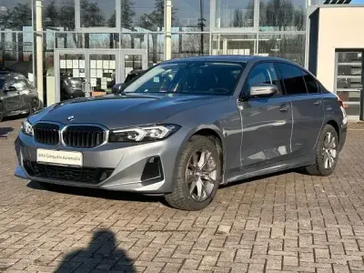 Gebraucht BMW 320 Shadowline 184 PS (135 kW) 2023 Skyscraper grau metallic Limousine