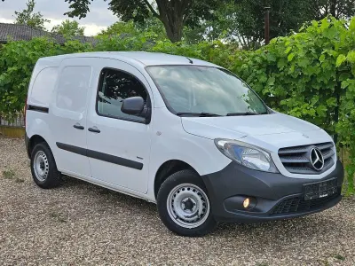 Gebraucht Mercedes Citan 109 90 PS (66 kW) 2017 Weiß Van / Kleinbus