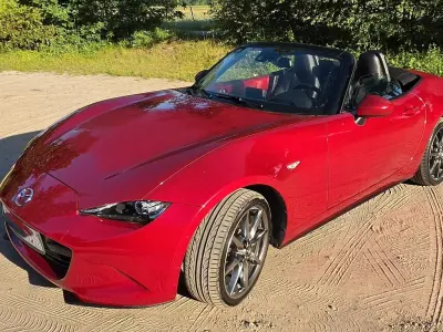 Używany Mazda MX5 160 KM (117 kW) 2016 Czerwony Kabriolet