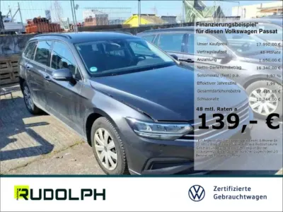 Gebraucht VW Passat Basis 150 PS (110 kW) 2023 Grau Kombi