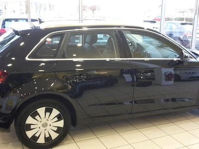 Usado Audi A3 Ambition 110 HP (80 kW) 2013 Preto Sedan