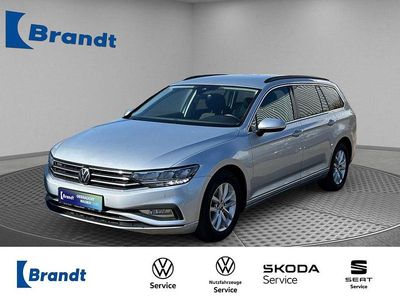Gebraucht VW Passat Business 150 PS (110 kW) 2023 Scale silver metallic (metallic) Kombi