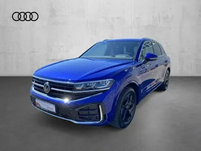 Gebraucht VW Touareg R-line 231 PS (169 kW) 2024 Blau SUV