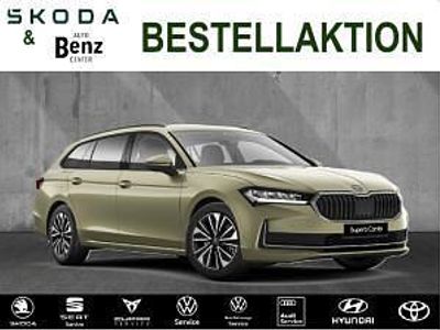 Neu Skoda Superb Selection 204 PS (150 kW) 2025 Blau Kombi