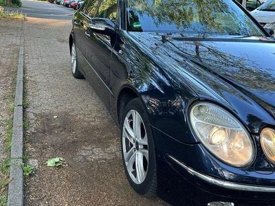 Mercedes E270