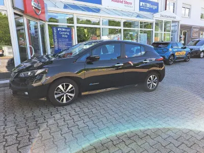 Gebraucht Nissan Leaf Acenta 110 kW (150 PS) 2019 Schwarz Kleinwagen