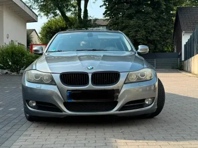 Gebraucht BMW 330 M Sport 245 PS (180 kW) 2009 Grau Limousine