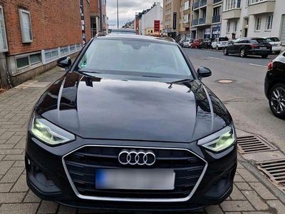 Gebraucht Audi A4 165 PS (121 kW) 2023 Schwarz Kombi