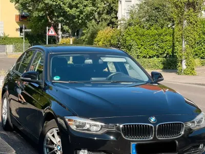 Gebraucht BMW 316 116 PS (85 kW) 2012 Schwarz Limousine