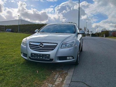 Gebraucht Opel Insignia 140 PS (102 kW) 2008 Silber Limousine