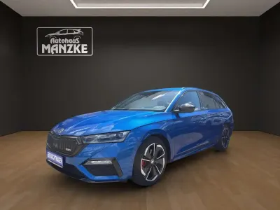 Gebraucht Skoda Octavia RS 200 PS (147 kW) 2024 Raceblau metallic Kombi