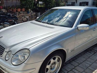 Mercedes E220