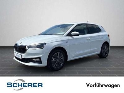Moonweiß perleffekt Neu 2025 Skoda Fabia Tour Limousine | 22.890 € (Fairer Preis)