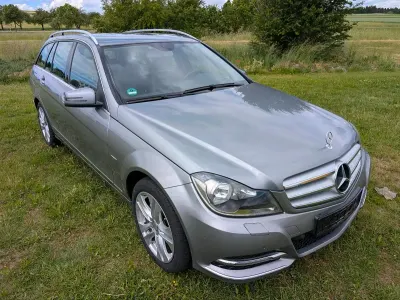 Gebraucht Mercedes C200 136 PS (100 kW) 2011 Grau Kombi