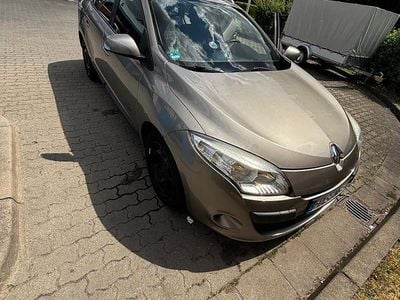 Gebraucht Renault Mégane III Dynamique 131 PS (96 kW) 2010 Beige Limousine