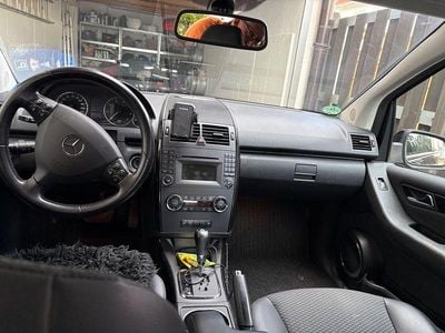 Gebraucht Mercedes A180 Elegance 116 PS (85 kW) 2009 Schwarz Van / Kleinbus