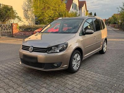 Gebraucht VW Touran 104 PS (76 kW) 2014 Beige Van / Kleinbus