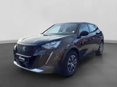 Gebraucht Peugeot e-2008 Active 100 kW (136 PS) 2021 Schwarz SUV