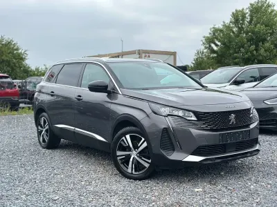 Gebraucht Peugeot 5008 GT-line 131 PS (96 kW) 2022 Grau SUV