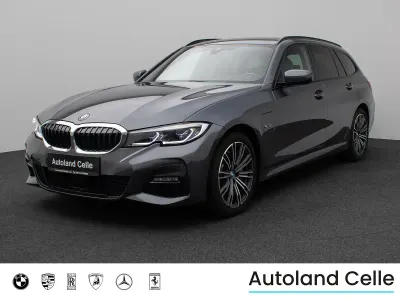 Gebraucht BMW 330e M Sport 292 PS (214 kW) 2022 Mineralgrau metallicb39schwarz Limousine