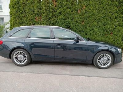 Blau Gebraucht 2015 Audi A4 Ambiente Kombi | 12.800 € (Fairer Preis)