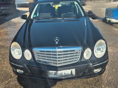 Mercedes E200