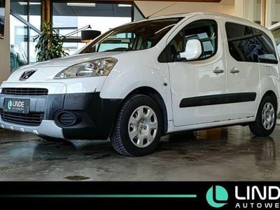 Gebraucht Peugeot Partner Tendance 98 PS (72 kW) 2011 Weiß Van / Kleinbus