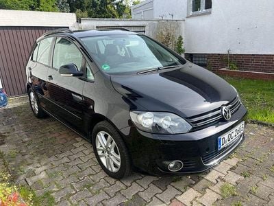 Second-hand VW Golf Plus Cross 122 CP (89 kW) 2011 Negru Monovolum