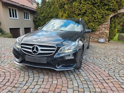 Usata Mercedes E300 231 CV (169 kW) 2014 Nero Station wagon