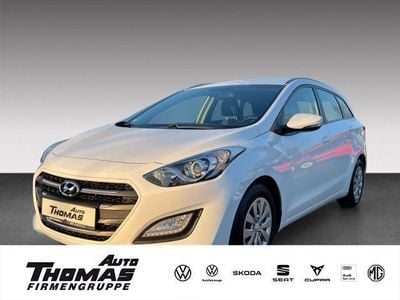 Weiß Gebraucht 2017 Hyundai i30 Trend Kombi | 12.880 € (Etwas zu teuer)
