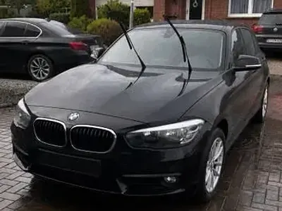 Gebraucht BMW 116 109 PS (80 kW) 2018 Schwarz Kleinwagen