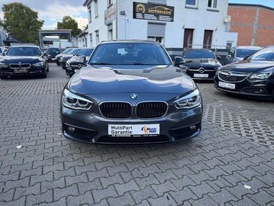 Mineralgrau Gebraucht 2018 BMW 118 Advantage Kleinwagen | 16.499 € (Fairer Preis)
