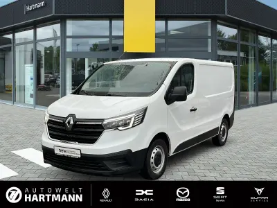 Gebraucht Renault Trafic Komfort 131 PS (96 kW) 2022 Arktis weiß (weiß) Van / Kleinbus
