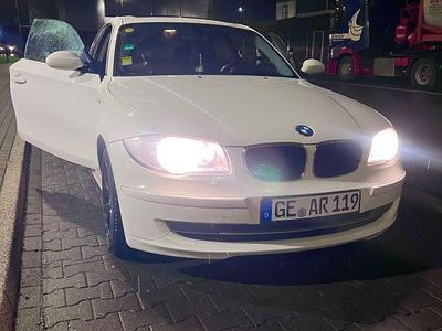 Gebraucht BMW 118 143 PS (105 kW) 2007 Weiß Kleinwagen