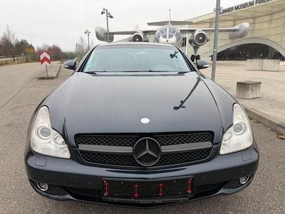 Schwarz Gebraucht 2005 Mercedes CLS350 Limousine | 11.990 €