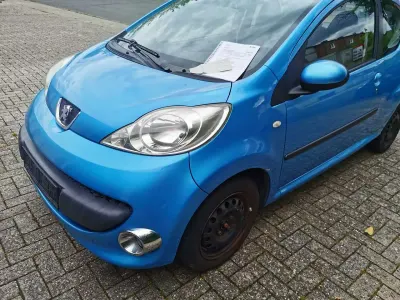 Gebraucht Peugeot 107 Filou 68 PS (50 kW) 2006 Kleinwagen