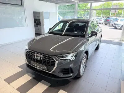 Gebraucht Audi Q3 Basis 150 PS (110 kW) 2022 Grau SUV