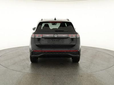 Neu VW Tiguan R-line 193 PS (141 kW) 2026 Grenadillschwarz metallic SUV