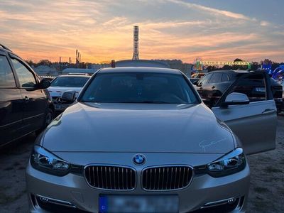 gebraucht BMW 318 D Luxury Line/ 2Hand