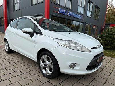 Weiß Gebraucht 2010 Ford Fiesta Titanium Kleinwagen | 3.450 € (Fairer Preis)